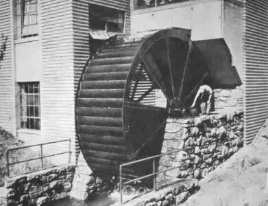 Water Power: Building an Overshot Water Wheel Image